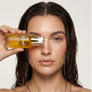 Best Hair Oil for Dry Hair (That Actually Works) - kluē